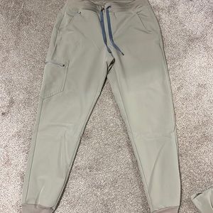 FIGS Women’s Latte Zamora- Jogger Scrub Pants